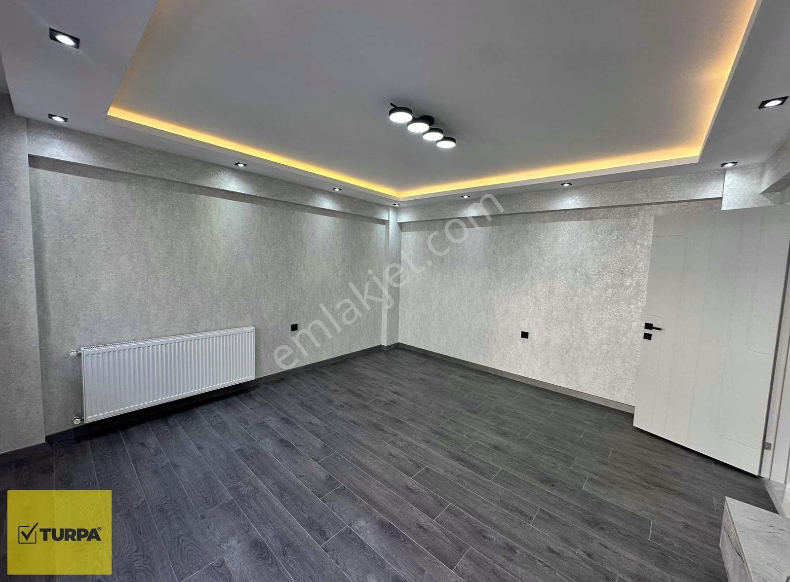 Turpa Balçovadan Ara Kat Full Tadilatlı Satılık 3+1 Daire - Görsel 5