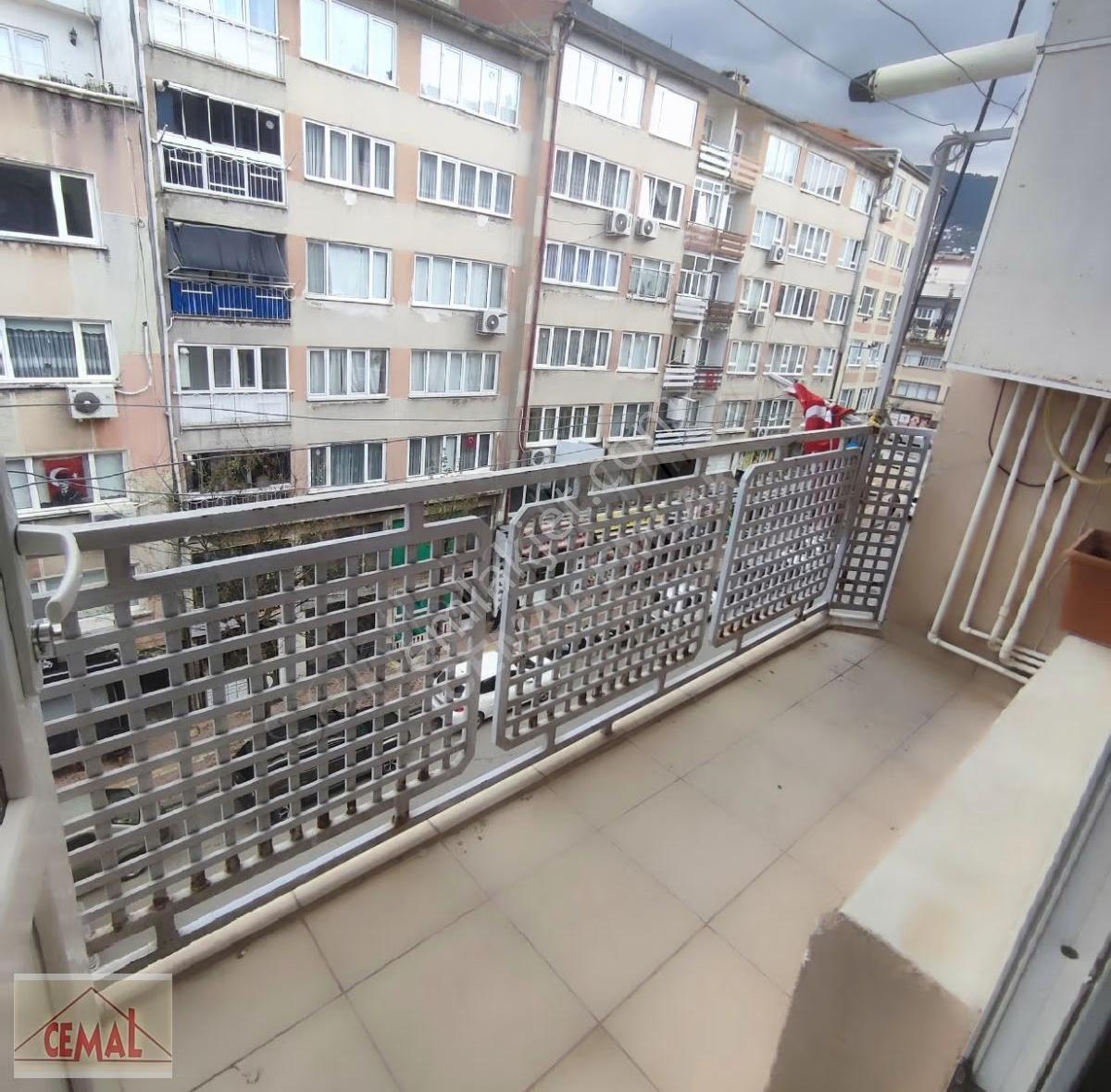Cemal Emlak Bursa Yıldırım Kurtuluş Gökdere Metro Karşi Sında Mn - Görsel 10