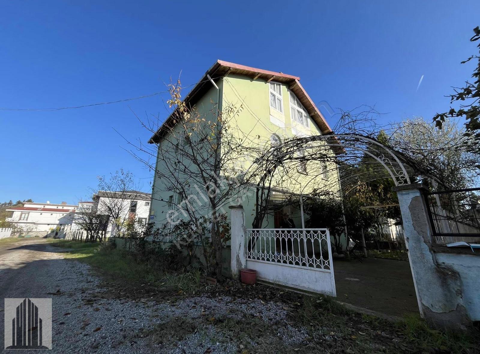 Kuvvet'ten Çatalçamda Denize Yürüme Mesafesinde Yazlık - Görsel 18