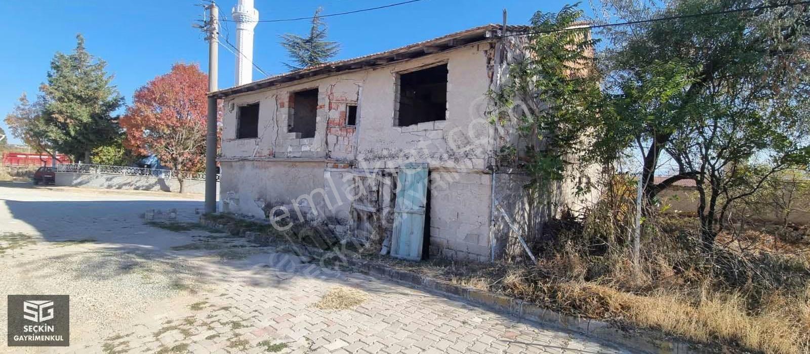 Merkezde Kaçmaz Fırsat İçerisinde Yapı Bulunan Arsa - Görsel 12