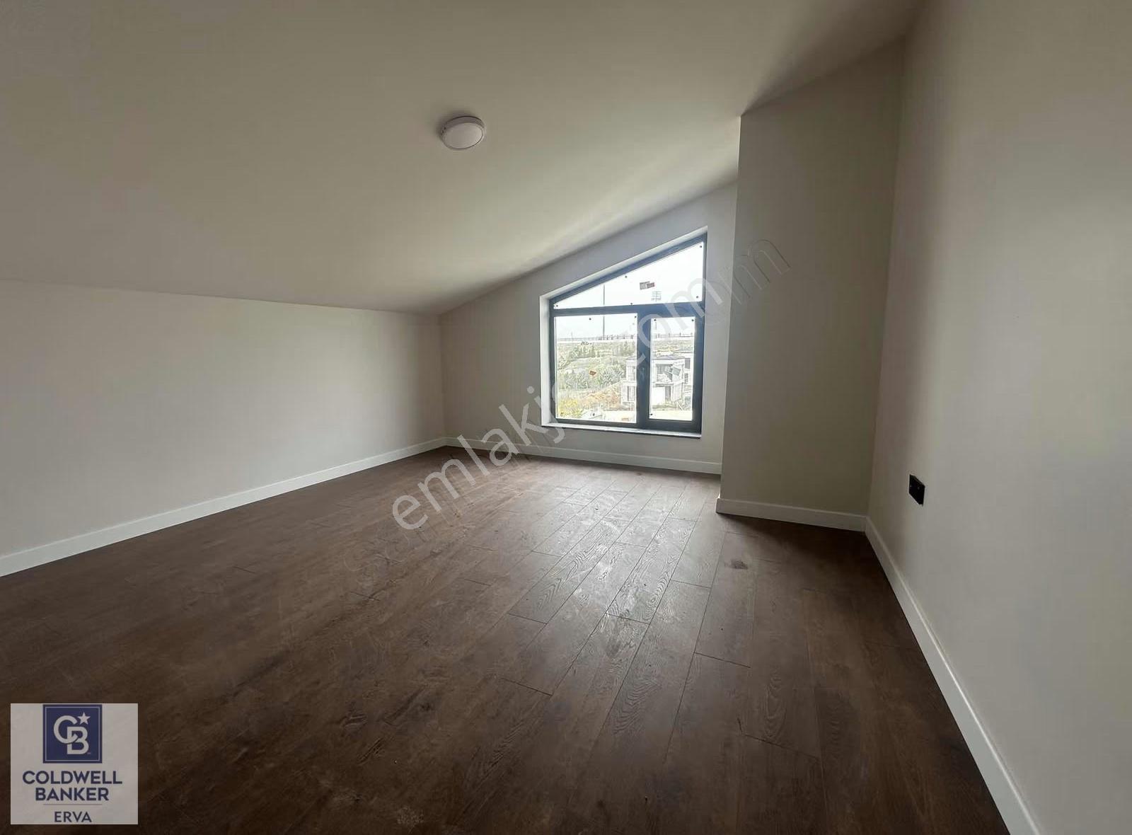 Gölbaşı Bahçelievlerde Göl Manzaralı 5+1 Full Yapılı Sıfır Villa - Görsel 31