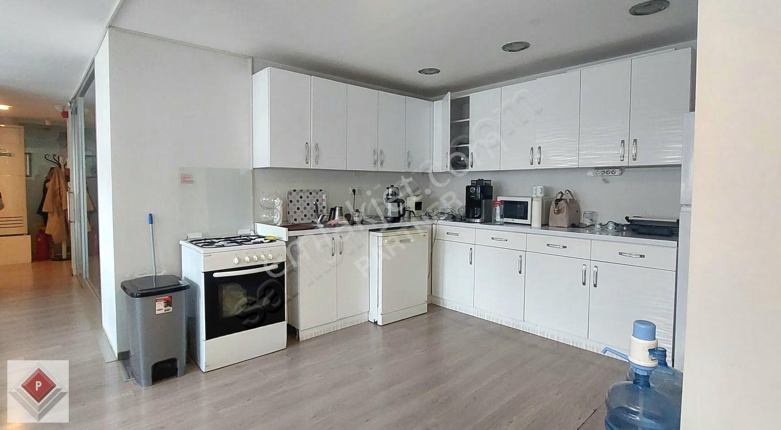 Gayrettepe Yıldız Postada 300 M², Bölmeli, Prestijli Kat Ofisi - Görsel 5