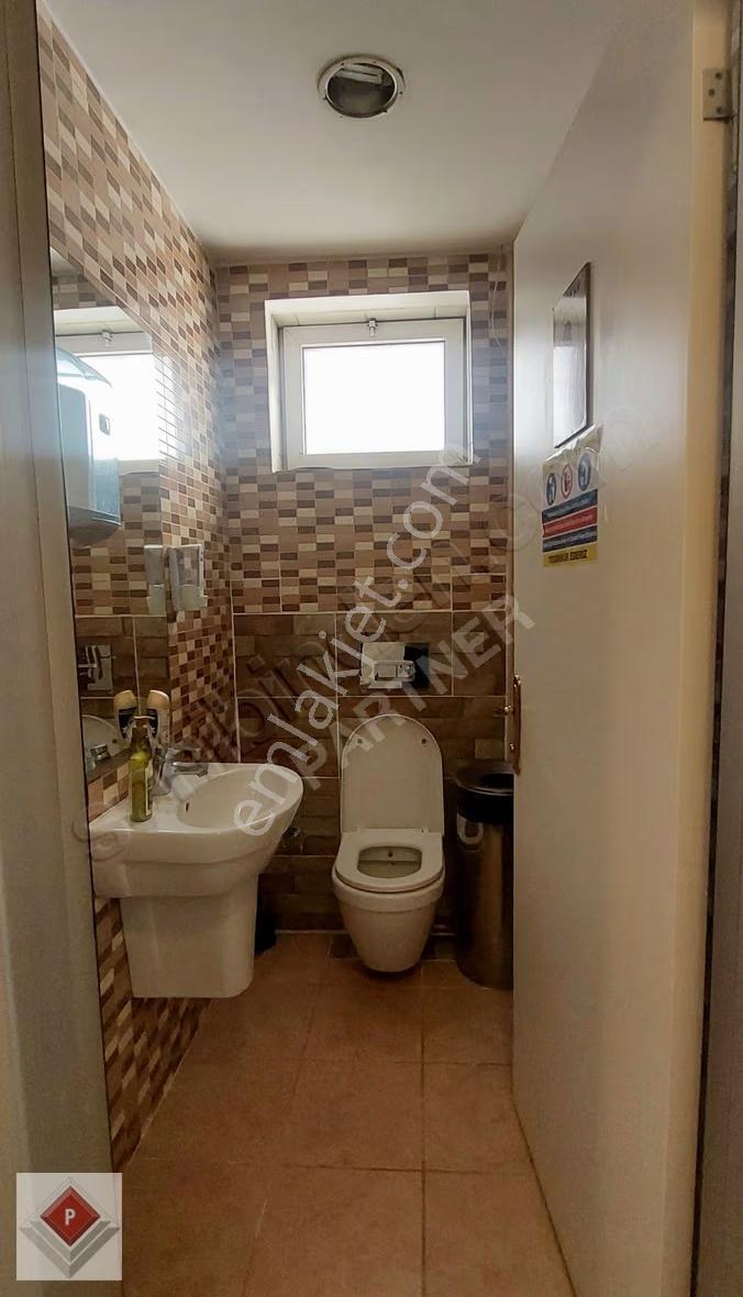 Gayrettepe Yıldız Postada 300 M², Bölmeli, Prestijli Kat Ofisi - Görsel 9