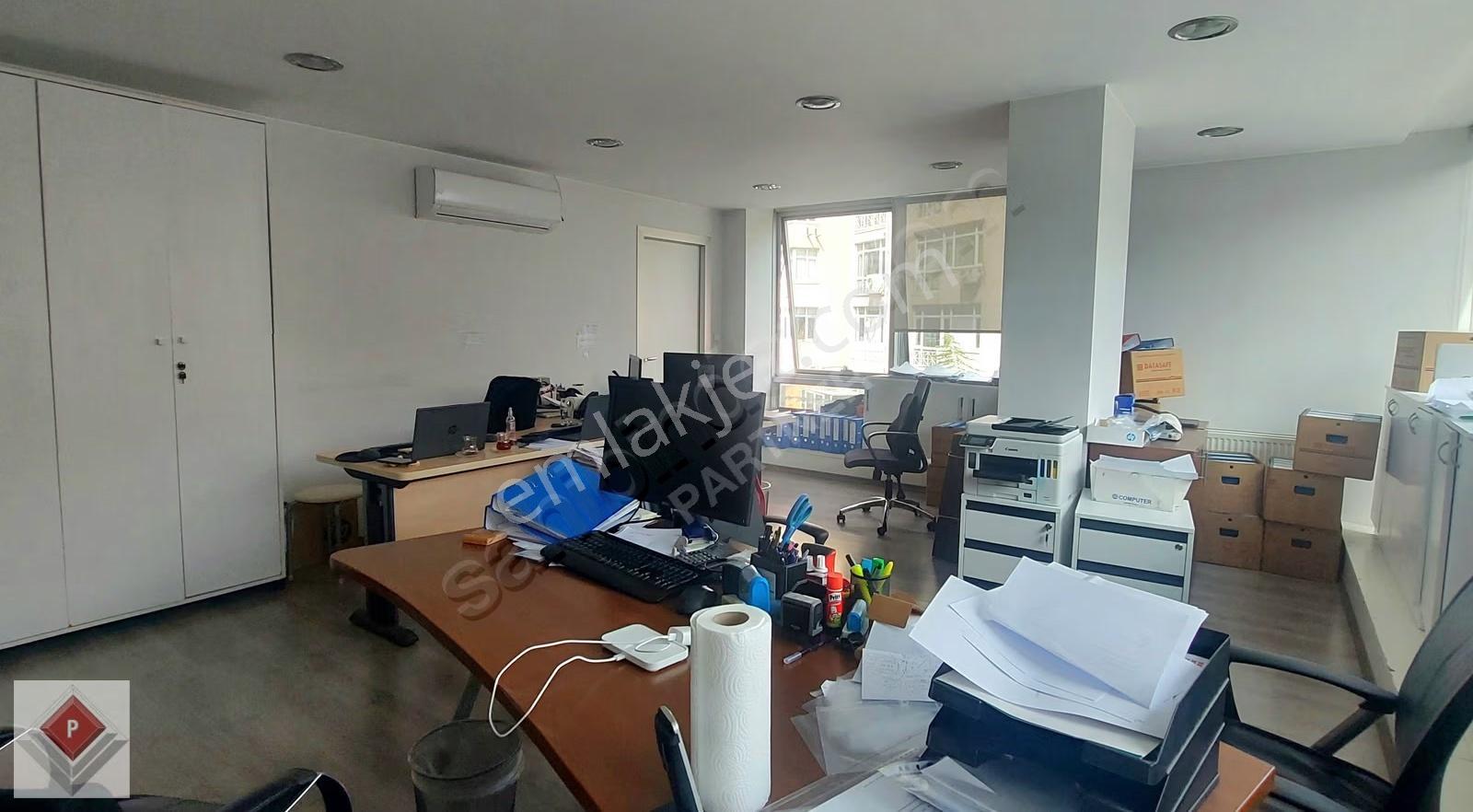 Gayrettepe Yıldız Postada 300 M², Bölmeli, Prestijli Kat Ofisi - Görsel 11