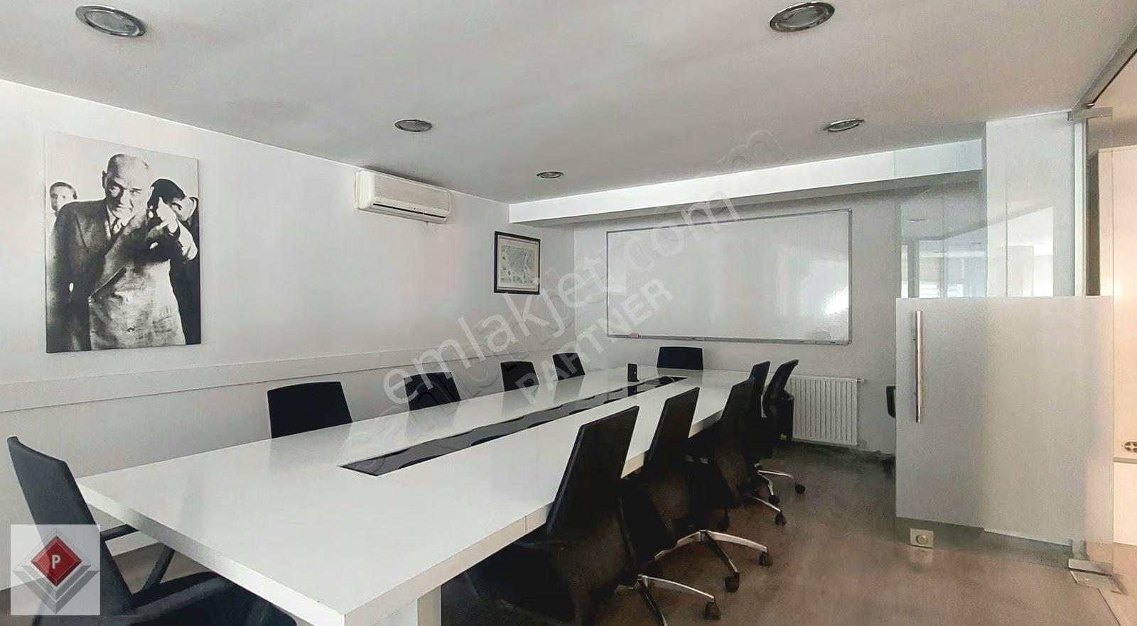 Gayrettepe Yıldız Postada 300 M², Bölmeli, Prestijli Kat Ofisi - Görsel 26