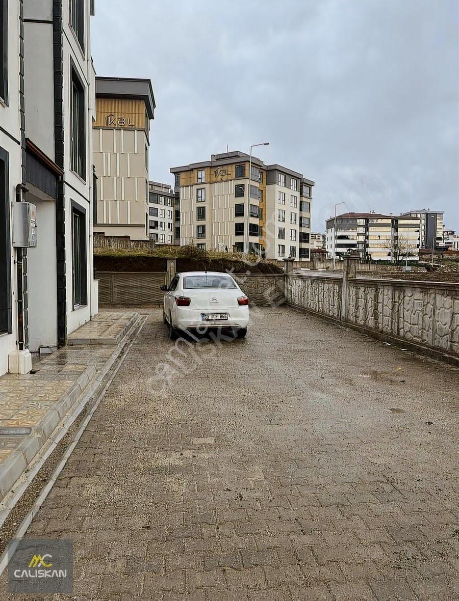 Güneşli'de Uygun Fiyatlı Sıfır 2+0 Kiralık Daire - Görsel 2