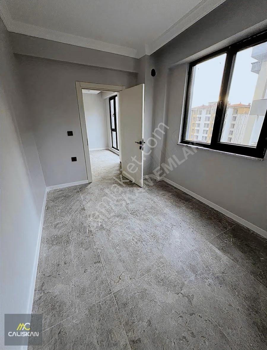 Güneşli'de Uygun Fiyatlı Sıfır 2+0 Kiralık Daire - Görsel 24