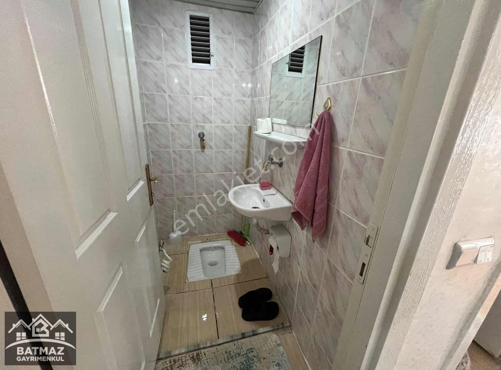 Batmaz'dan Beykent 1.etap'da 2+1 Satılık Bakımlı Daire - Görsel 24