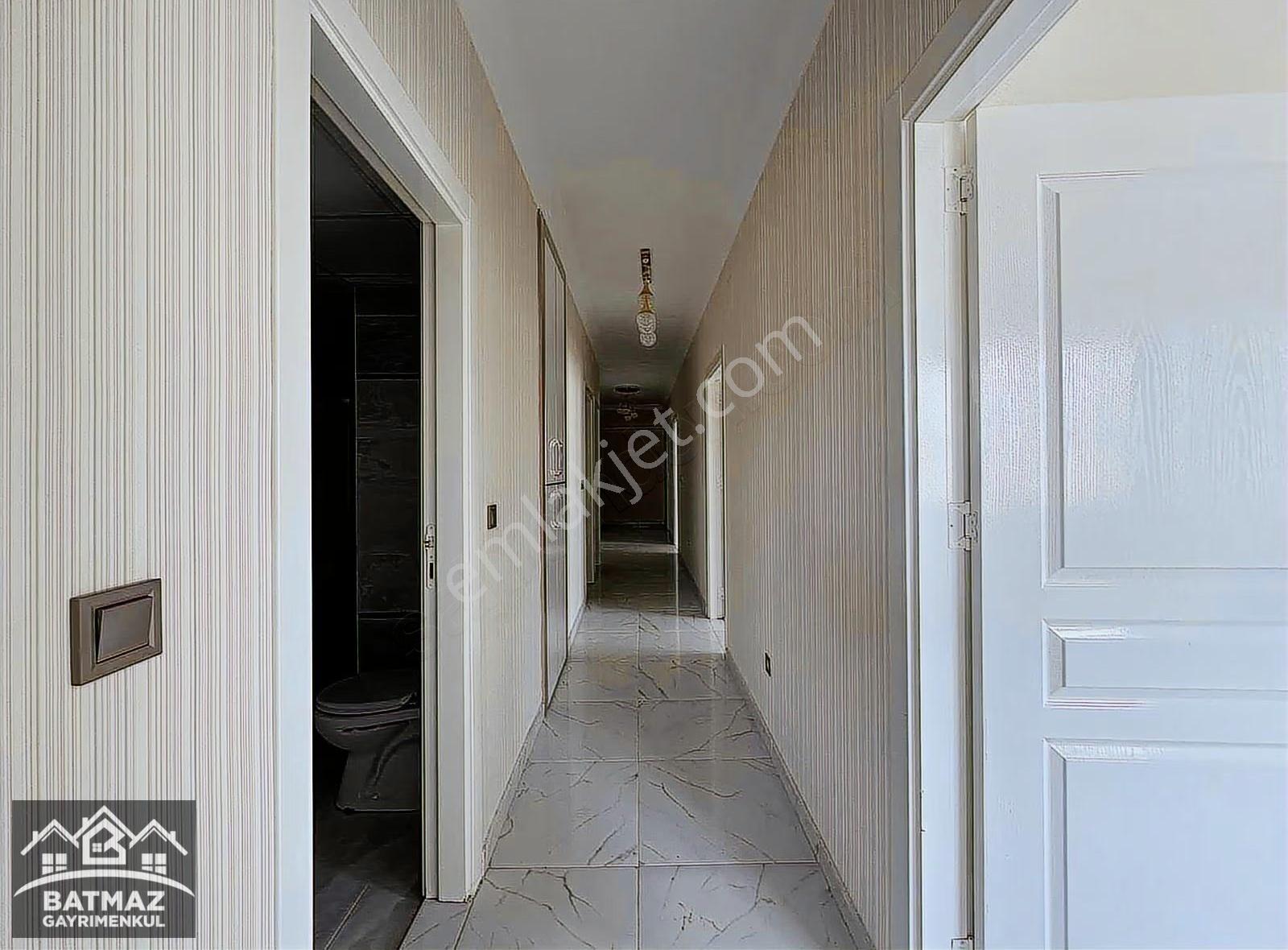 Batmaz'dan Beykent 2.etap'da 3+1 Kiralık Lüks Daire - Görsel 32