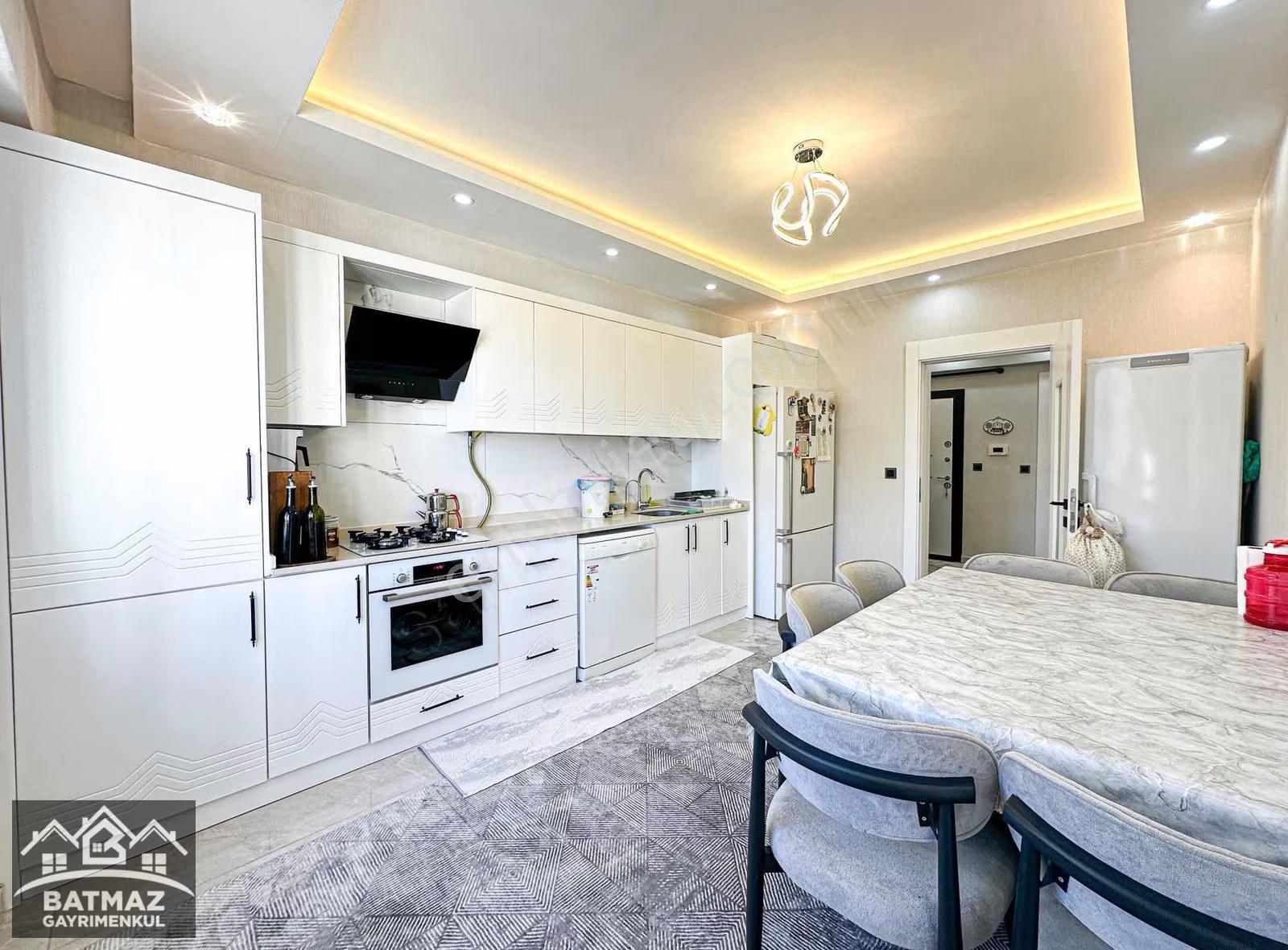 Batmaz'dan Beykent Mah. Ultralüks 3+1 180 M² Geniş Özel Tasarım - Görsel 15
