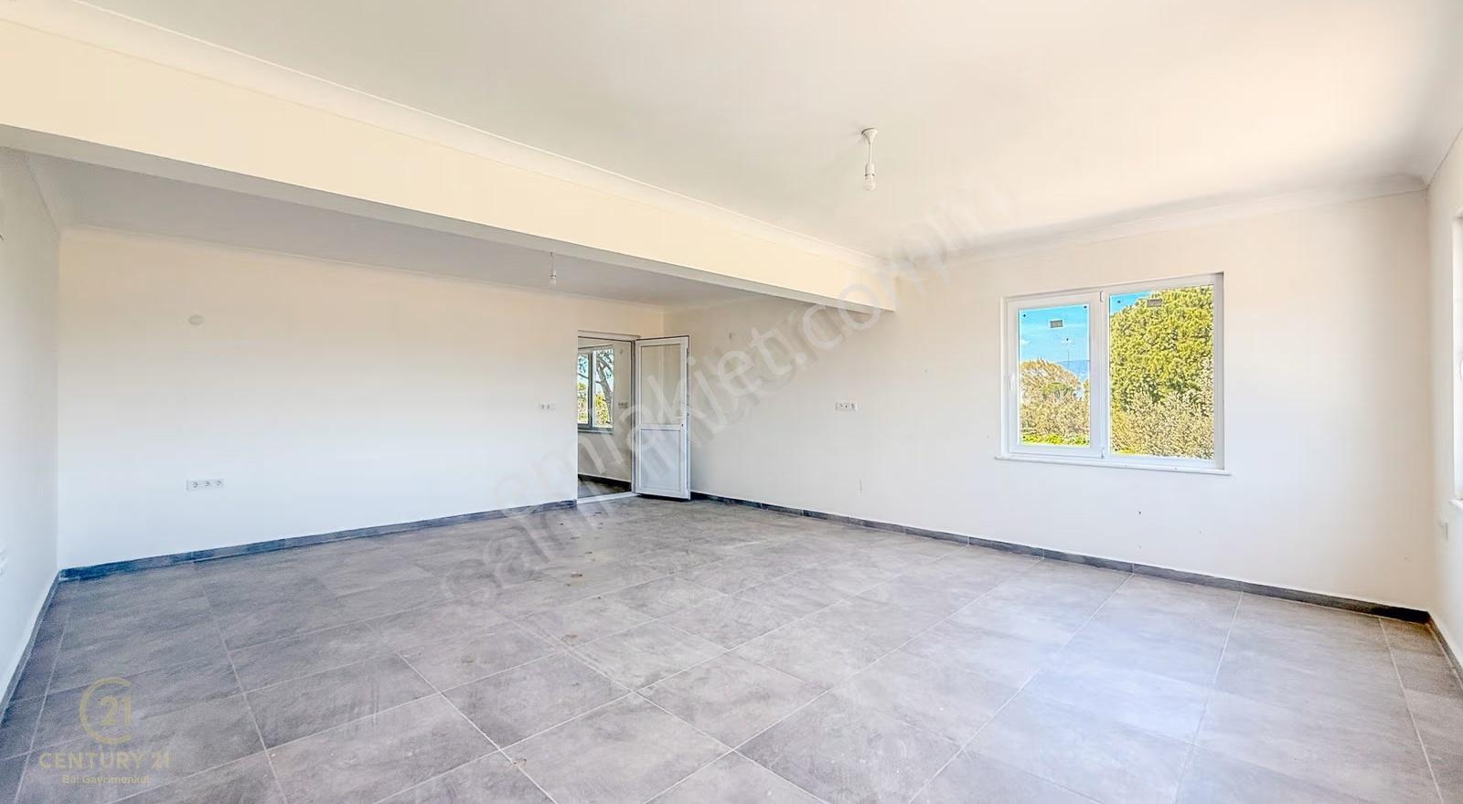 Burhaniye-edremit Yolunda, Toplam 7000 M² Alanlı Kiralık Depolar - Görsel 24