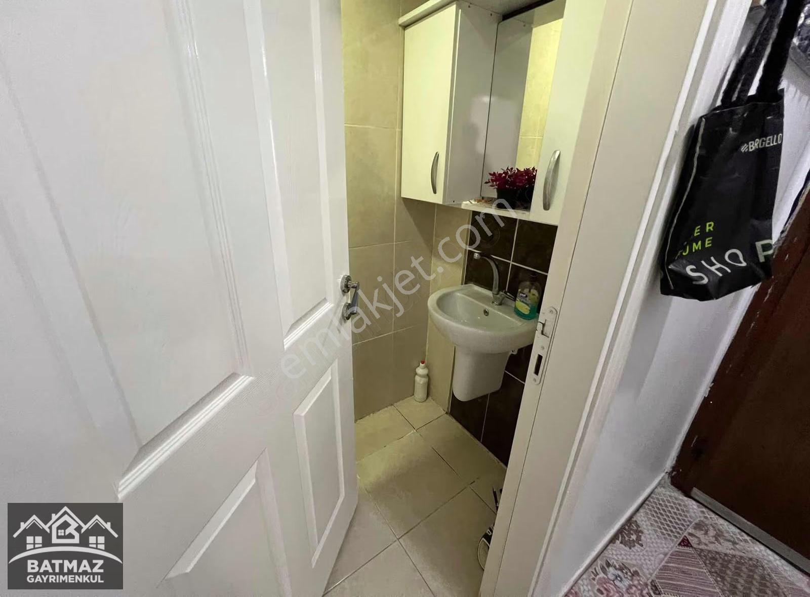 Batmaz'dan Beykent 3.etap'da 2+1 Satılık Bakımlı Daire - Görsel 17
