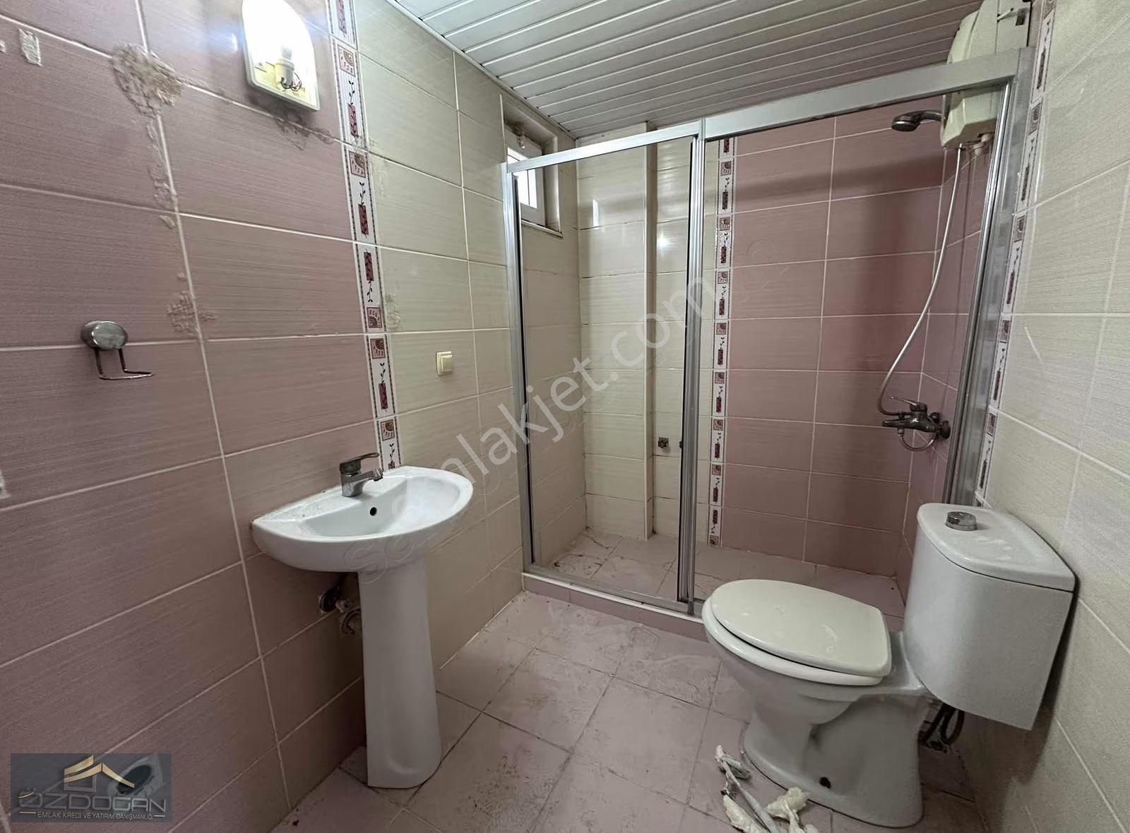 Özdoğan Emlaktan Kuzeyyaka Da 2+1 110m2 Katta Kiralık Daire - Görsel 8