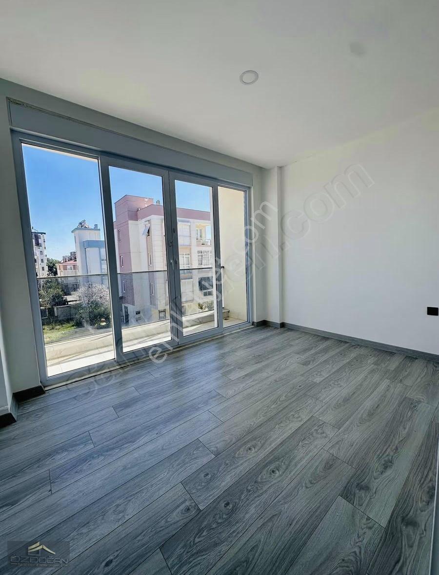 Özdoğan Emlaktan Tranvay Yakını 2+1 100m2 Katta Sıfır Daire - Görsel 9