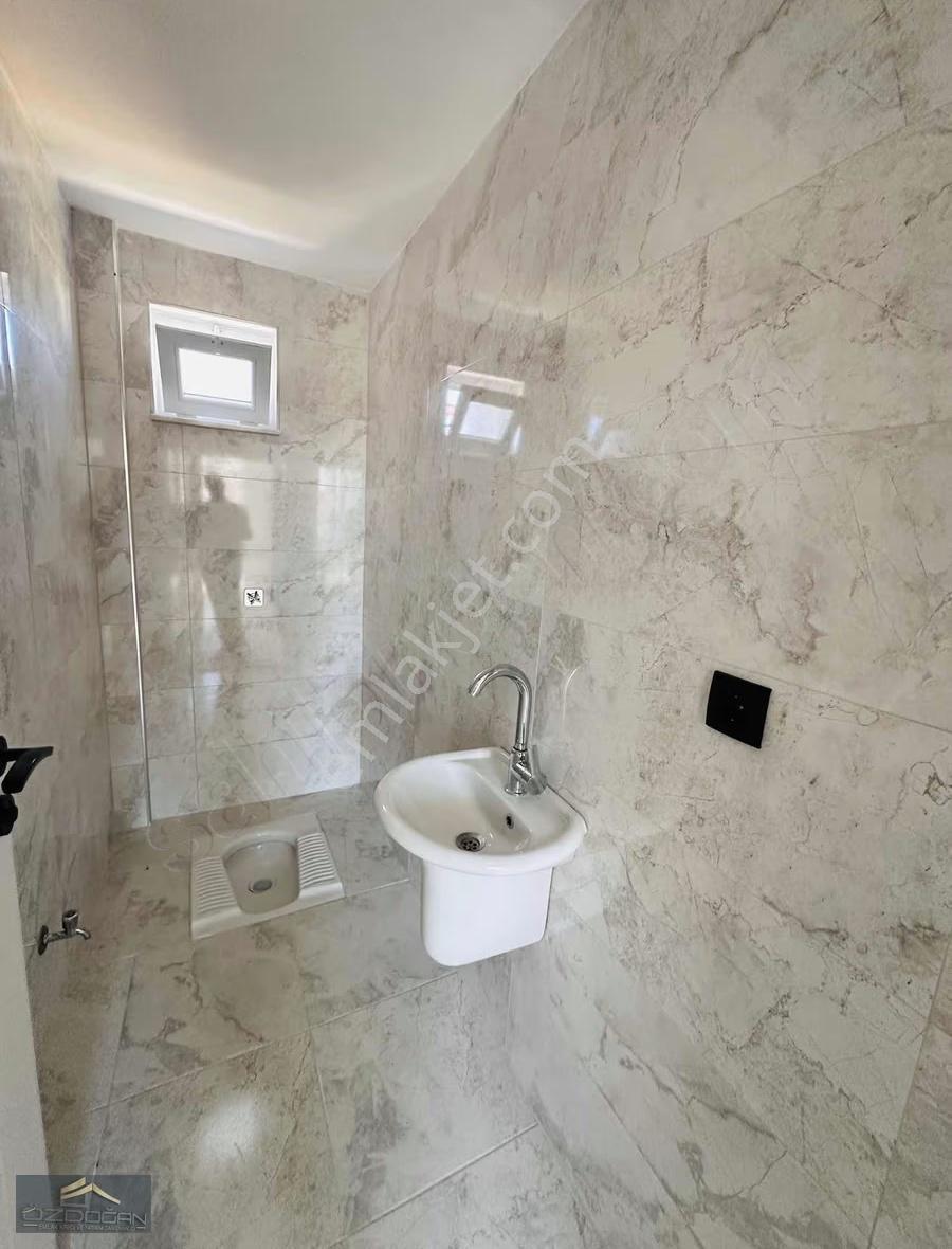 Özdoğan Emlaktan Tranvay Yakını 2+1 100m2 Katta Sıfır Daire - Görsel 8