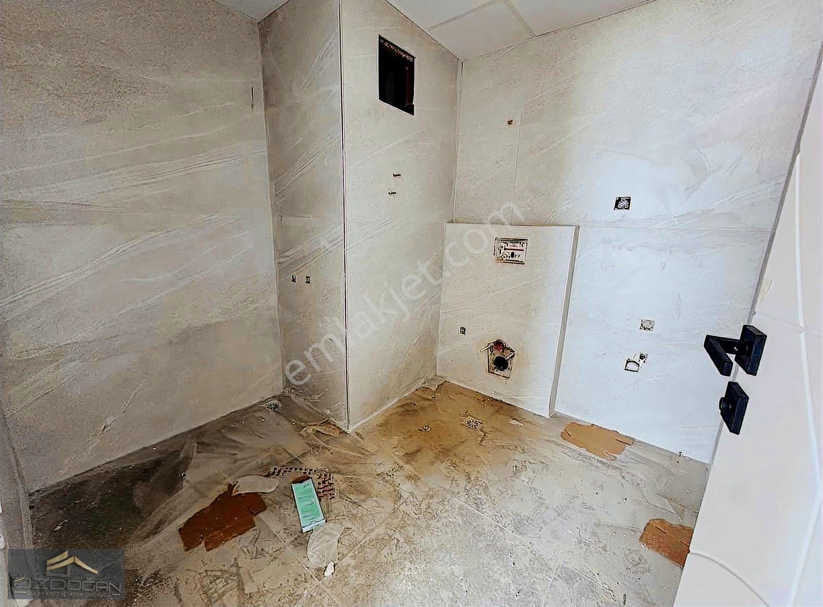 Aydoğmuş Ta Cadde Üstü Ara Kat 1+1 Asansörlü 2 Aya Teslim Daire - Görsel 8