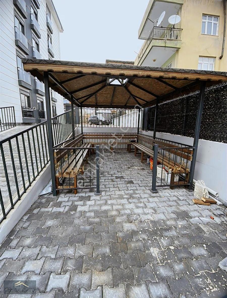Aktoprak Mahallesinde Havuzlu Kapalı Otoparklı 1+1 Daire - Görsel 3