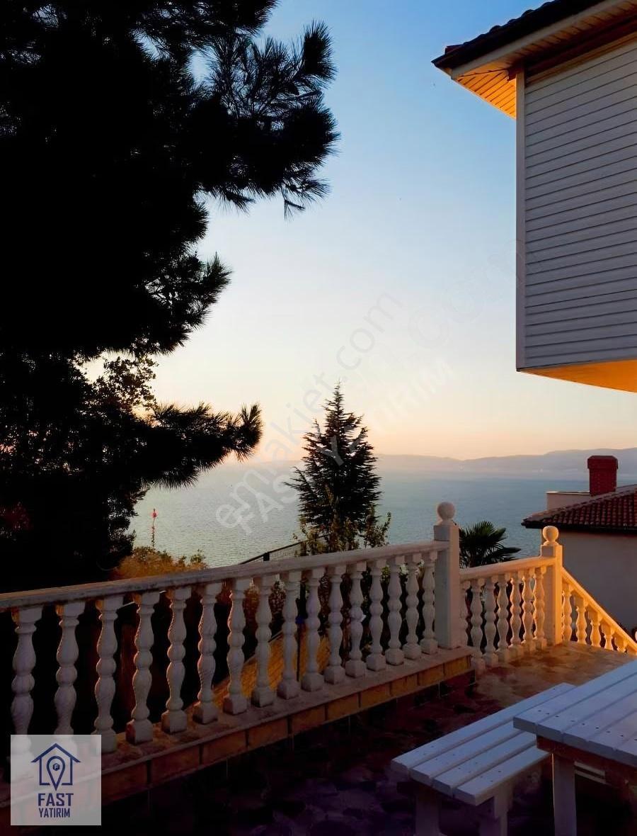 Mudanya Halitpaşada Deniz Manzaralı Satılık 3+2 Trıplex Villa - Görsel 17
