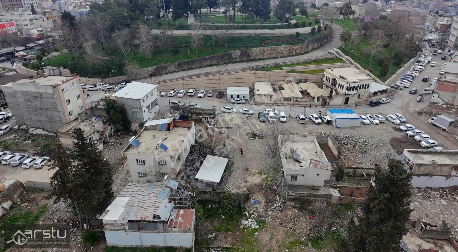 Arstu Gm Güzün Den Çarşı Merkezde Kale Eteğinde Yatırımlık Arsa - Görsel 4