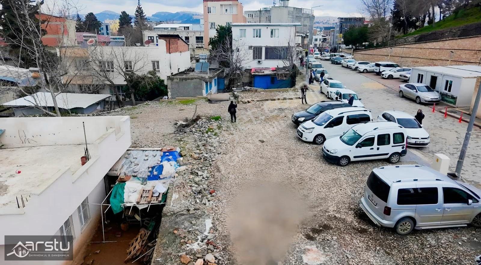 Arstu Gm Güzün Den Çarşı Merkezde Kale Eteğinde Yatırımlık Arsa - Görsel 9