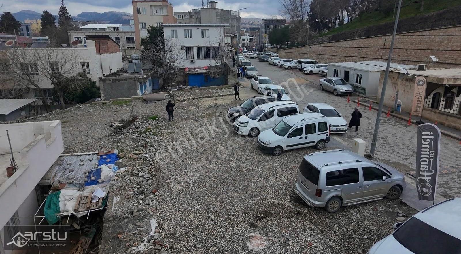 Arstu Gm Güzün Den Çarşı Merkezde Kale Eteğinde Yatırımlık Arsa - Görsel 14