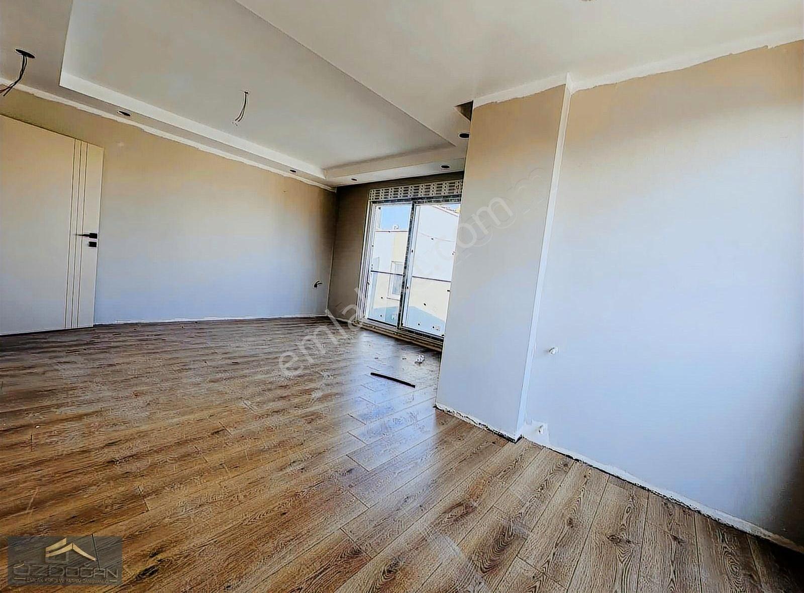 Gündoğdu Kent Meydanı Karşısı 6+1 220m2 Sıfır Asansörlü Dublex - Görsel 9