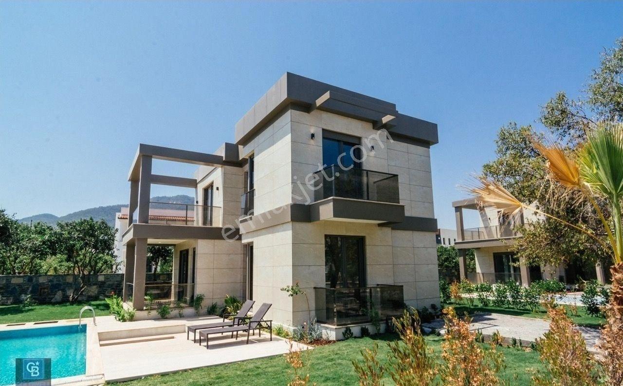 Gölköyde Denize 100 M, Müstakil Havuzlu 650 M² Bahçeli Kiralık - Görsel 17
