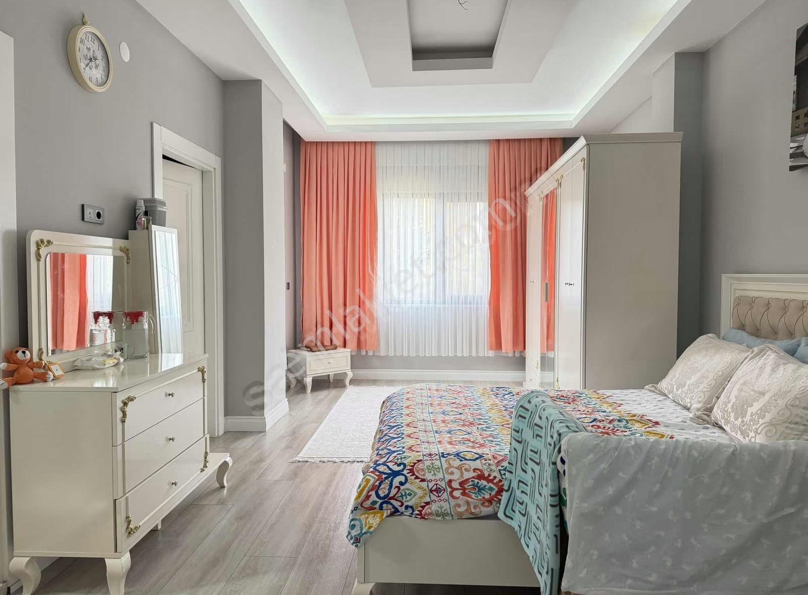 +1 Yatırımdan Harika Konum Caddeye 2. Bina Lüx Villa