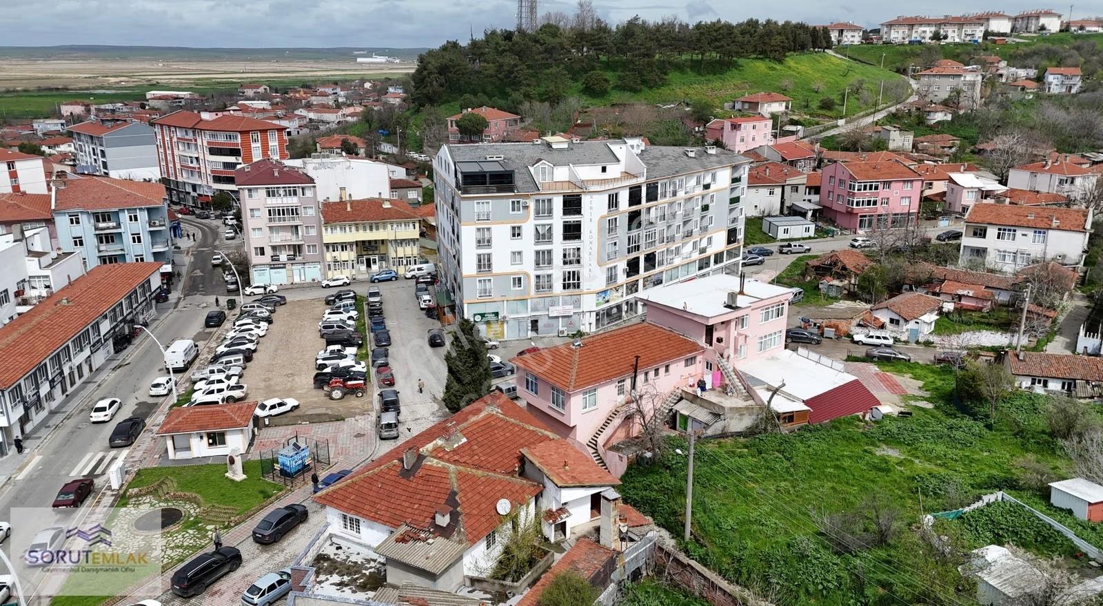İpsala Çarşı Merkezinde Satılık 220m² Yüksek Tavanlı İş Yeri