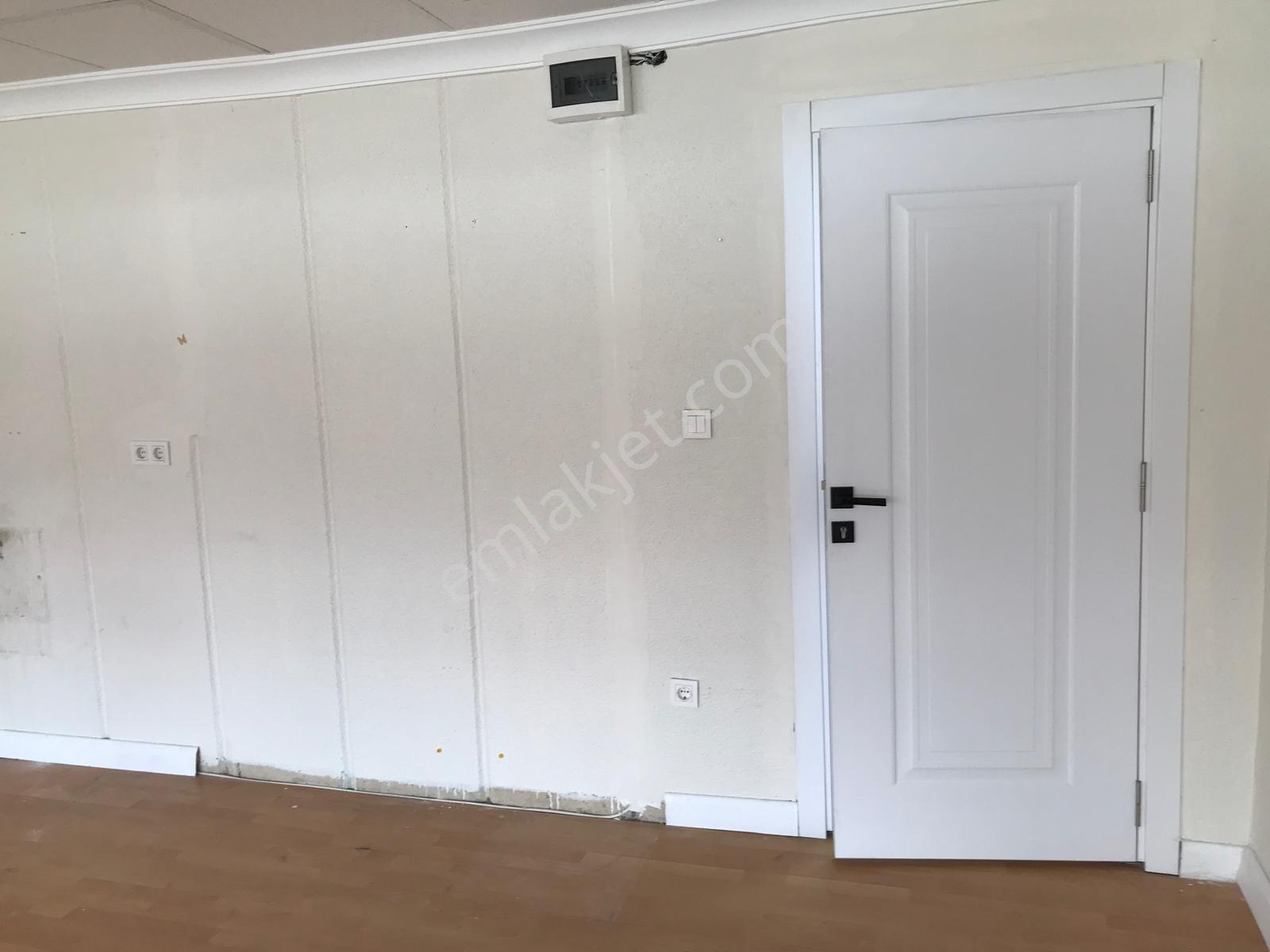 Kadıköy Kuşdilli Efes Çarşı'sında Fırsat Satılık Büro - Görsel 4