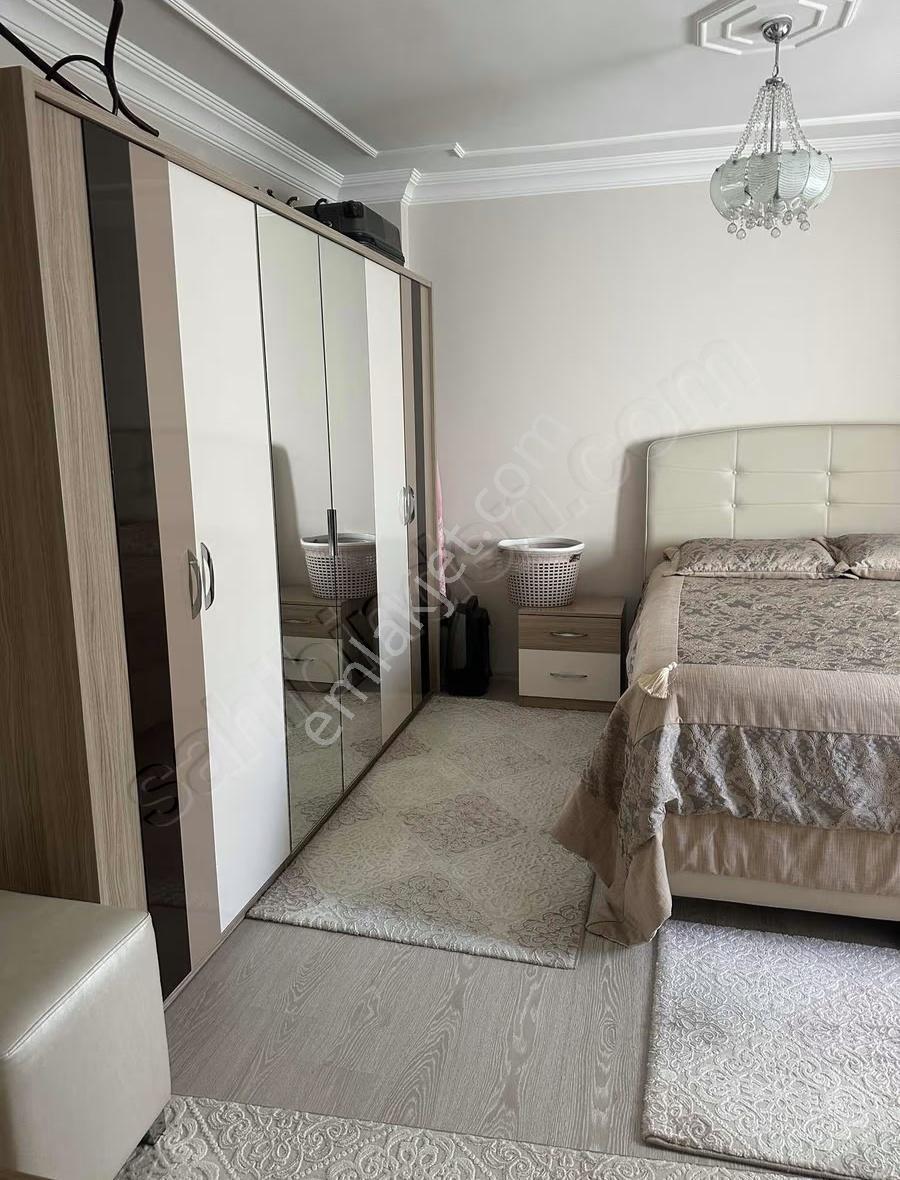 Sevgi Emlaktan Vefa Sitesi Karşısı Satılık Daire - Görsel 4