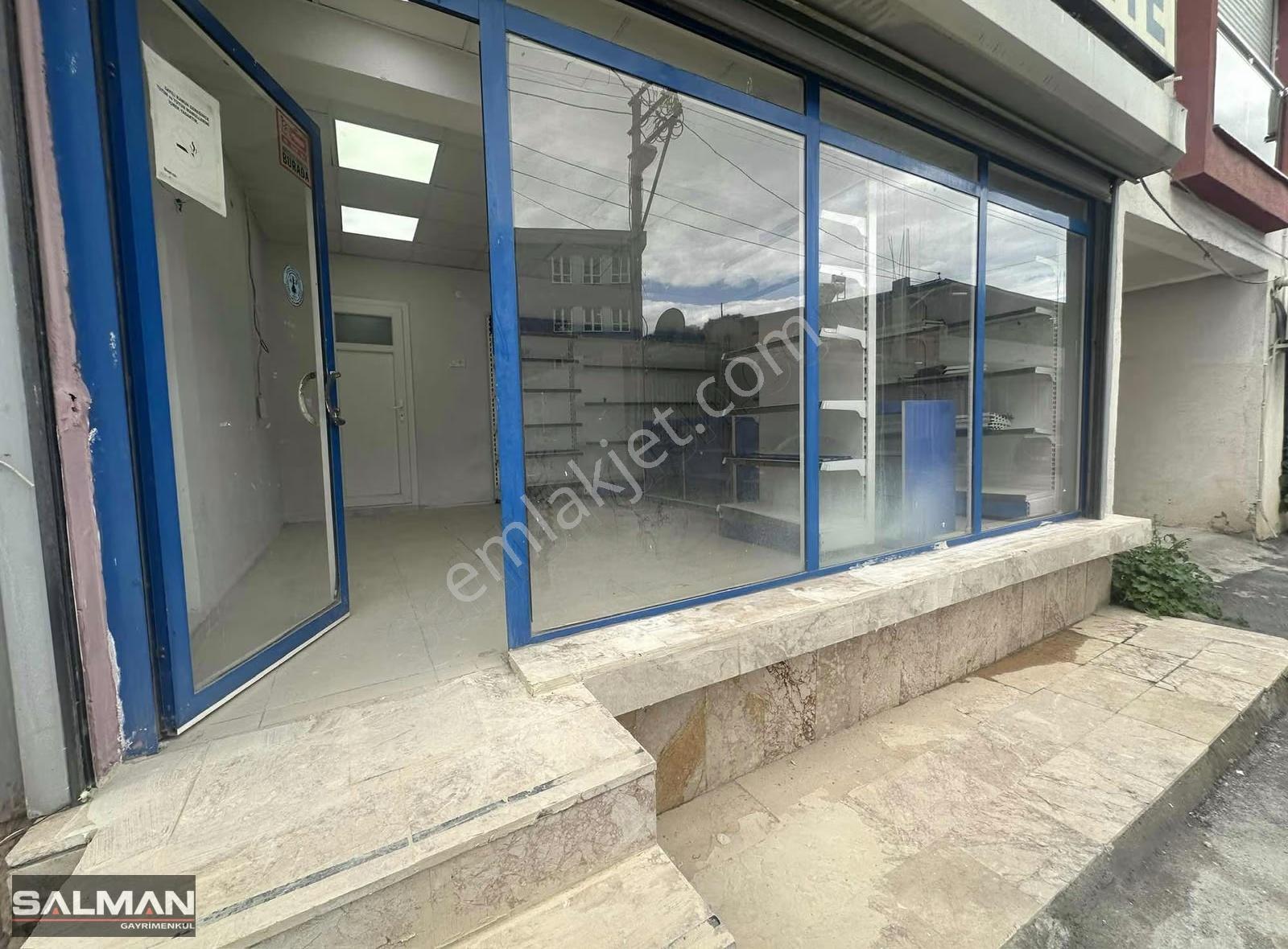 Salman'dan Yeni Girne Cadde Yakını Kiralık Dükkan