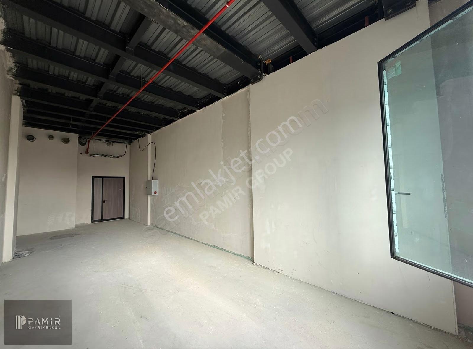 Yenibosna Elmas Kule'de Acil Kiralık Lüks Donanımlı Plaza Ofisi - Görsel 11