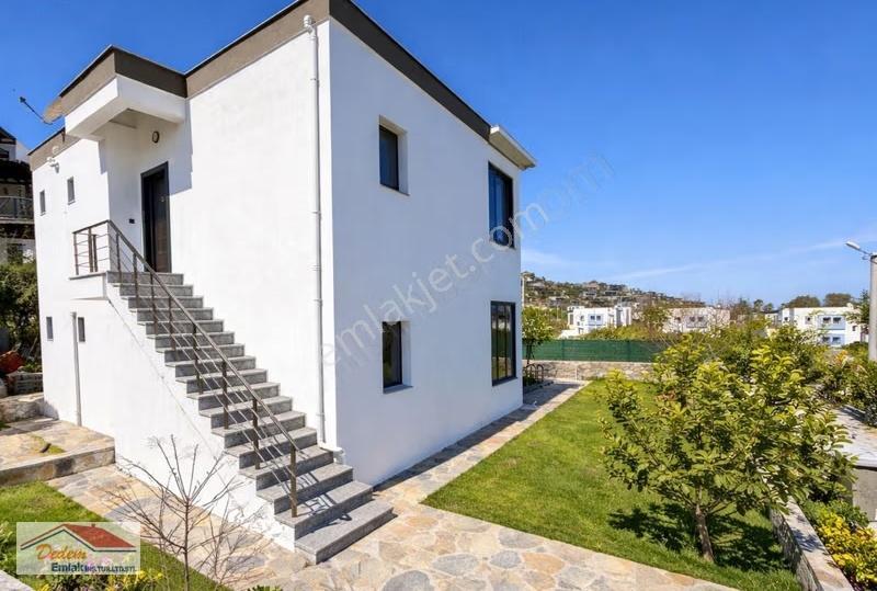 Küçükbükte 415m² Arsa İçinde Havuzlu 2 Tapulu Müstakil Bina - Görsel 7