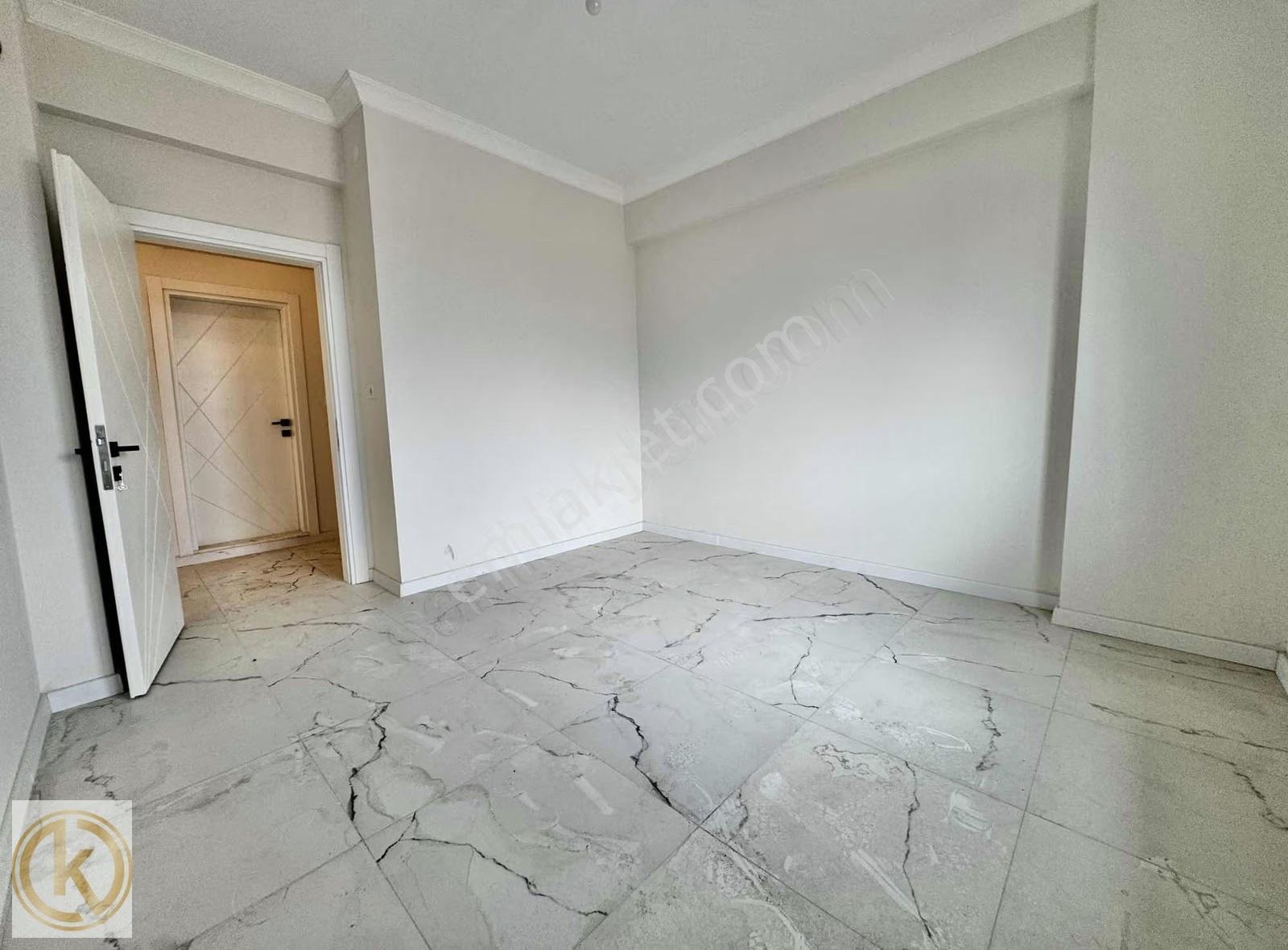 Kaymak Emlaktan Erenler'de 140 M2 Garajlı Satılk Lüx Sıfır Daire - Görsel 12