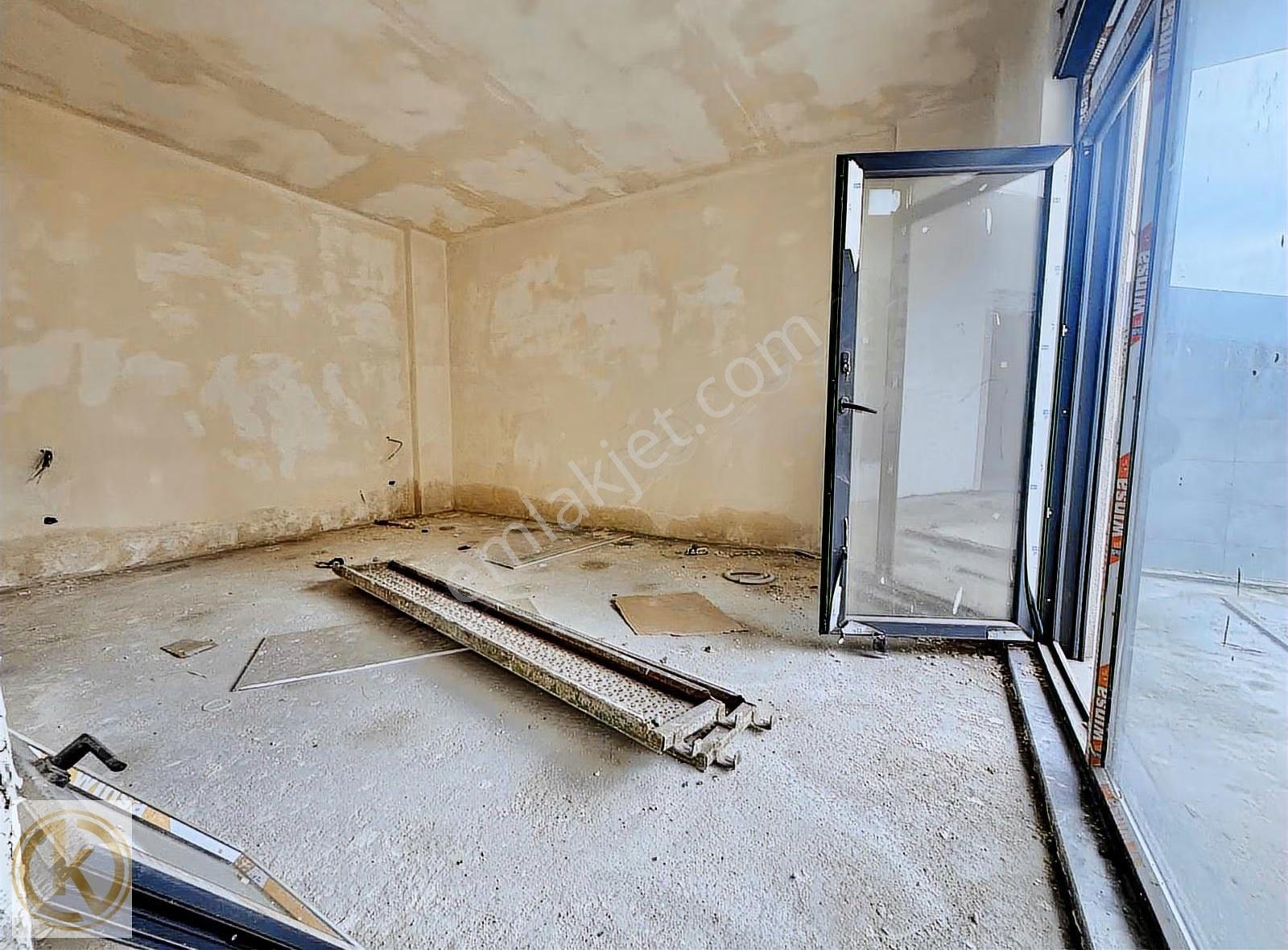 Kaymak Emlak Serdivan İstiklal'de 600m2 8+2 Havuzlu Satılk Villa - Görsel 9