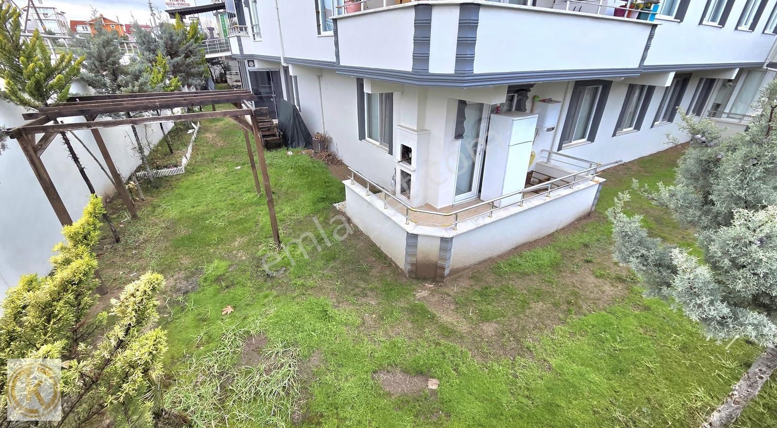 Kaymak Emlaktan Kocaali Yalı Mah. Havuzlu Sitede Satılık 2+1