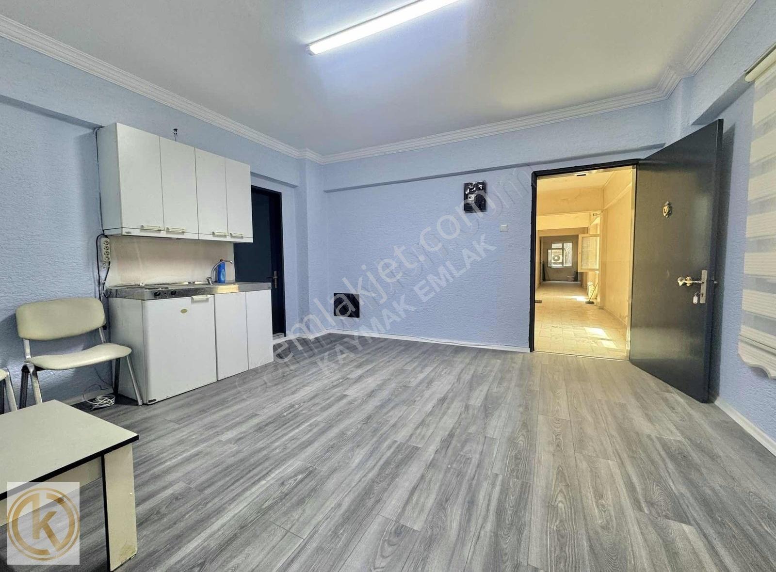 Kaymak Emlaktan Çark Caddesinde 50 M2 1+1 Kiralık Ofis - Görsel 15
