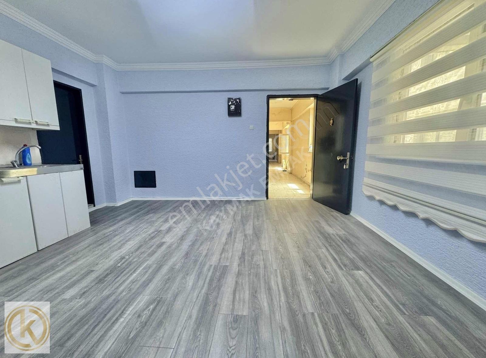 Kaymak Emlaktan Çark Caddesinde 50 M2 1+1 Kiralık Ofis - Görsel 16