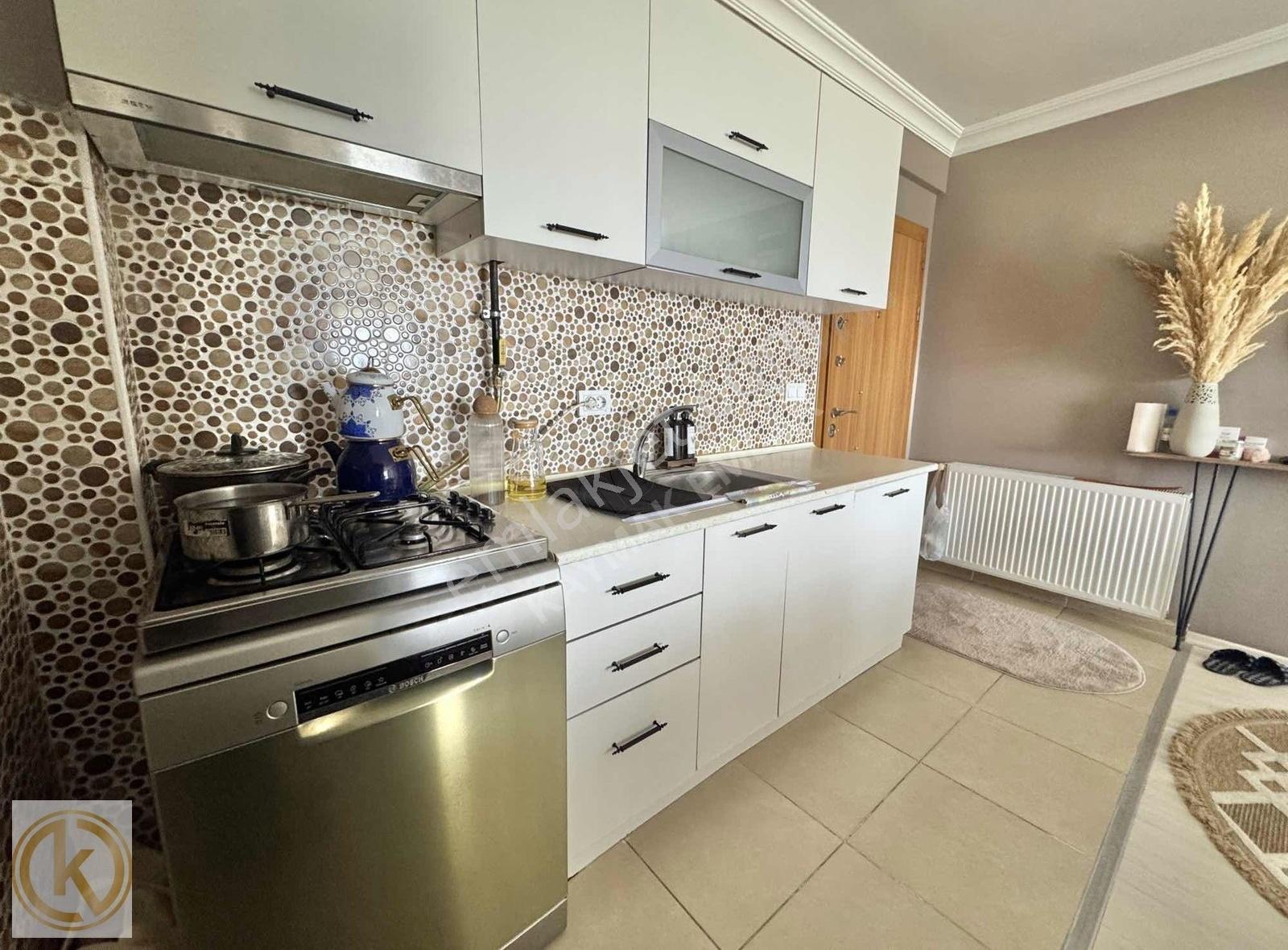 Kaymak Emlaktan Serdivan'da Şehir Manzaralı 2+1 85 M2 Lüx Daire - Görsel 14