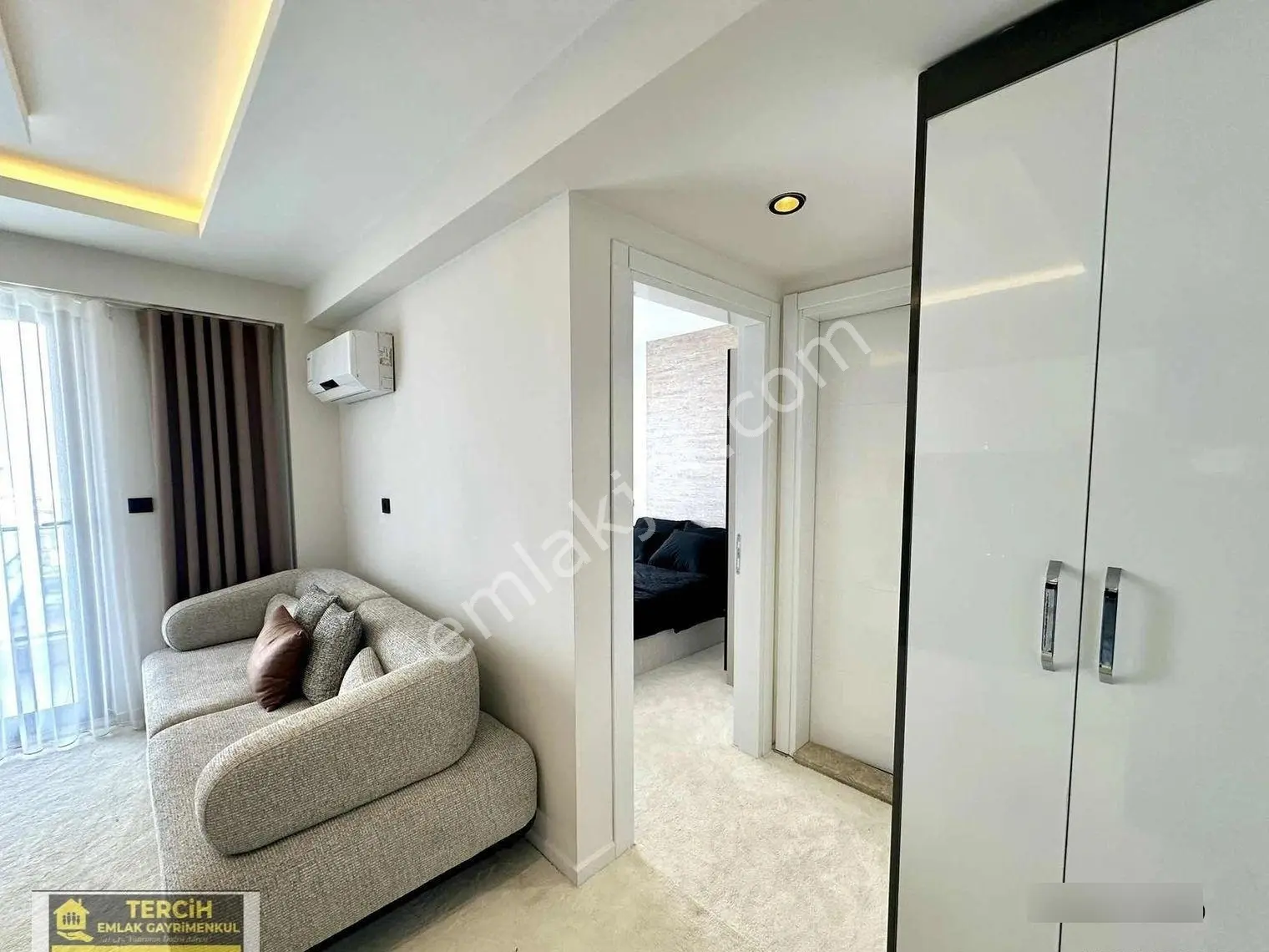 Balkonlu Klimalı Full Eşyalı 1+1 Kiralık Apart