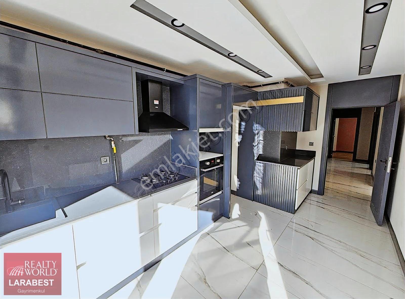 Yeşilbahçede Kombili Kapalı Otoparklı Havuzlu 2+1 Satılık Daire - Görsel 25