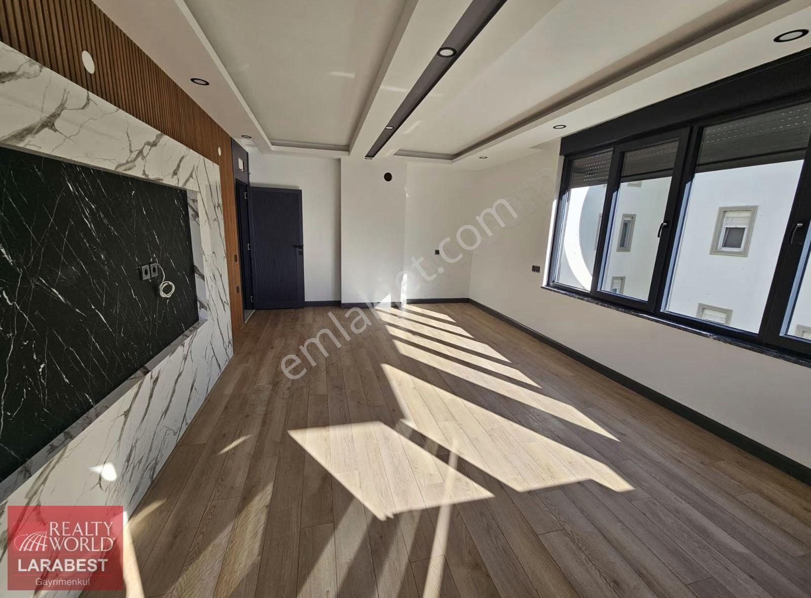 Yeşilbahçede Kombili Kapalı Otoparklı Havuzlu 2+1 Satılık Daire - Görsel 8