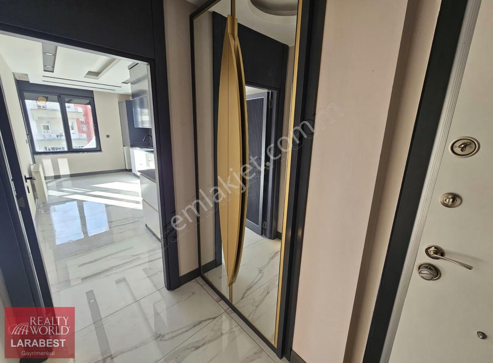 Yeşilbahçede Kombili Kapalı Otoparklı Havuzlu 2+1 Satılık Daire - Görsel 23