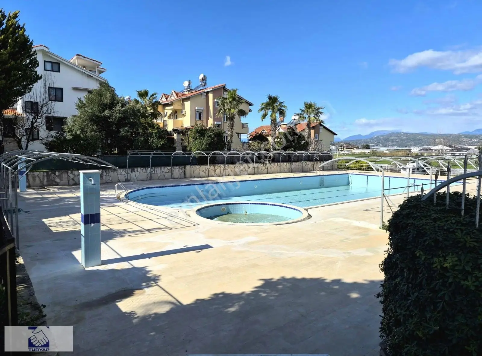 Site İçinde 4 Katlı 5+2 Villa Havuz Ve Özel Plajı Mevcut - Görsel 5