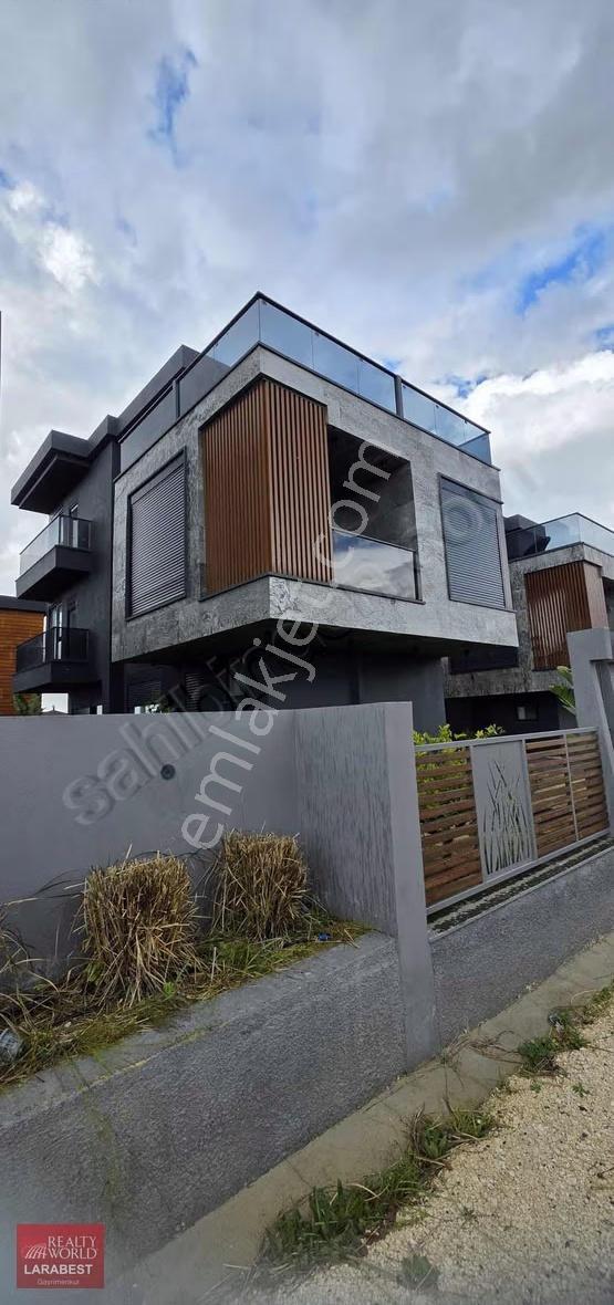 Evrenseki Satılık 235 M2 4+1 Triplex Lüks Villa - Görsel 24