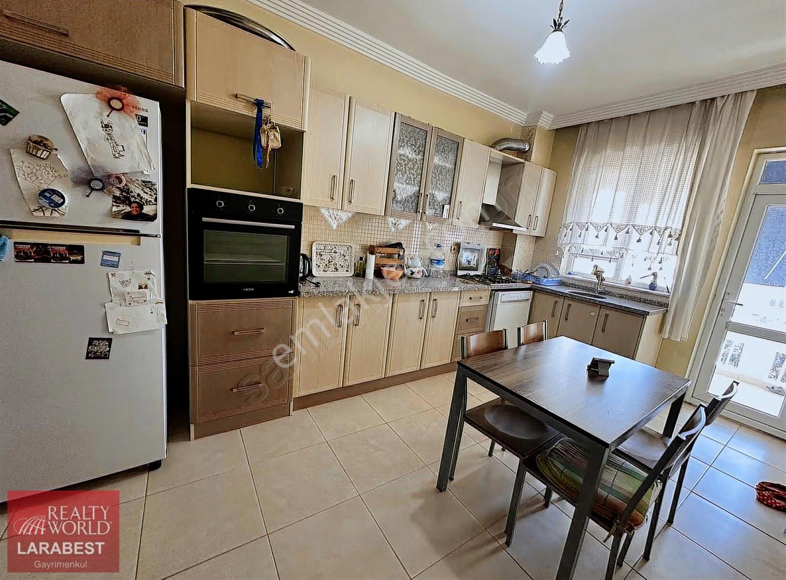 Yeşıltepe Mah. En Geniş Masrafsız Ara Kat Asansörlü 3+1 Satılık - Görsel 13