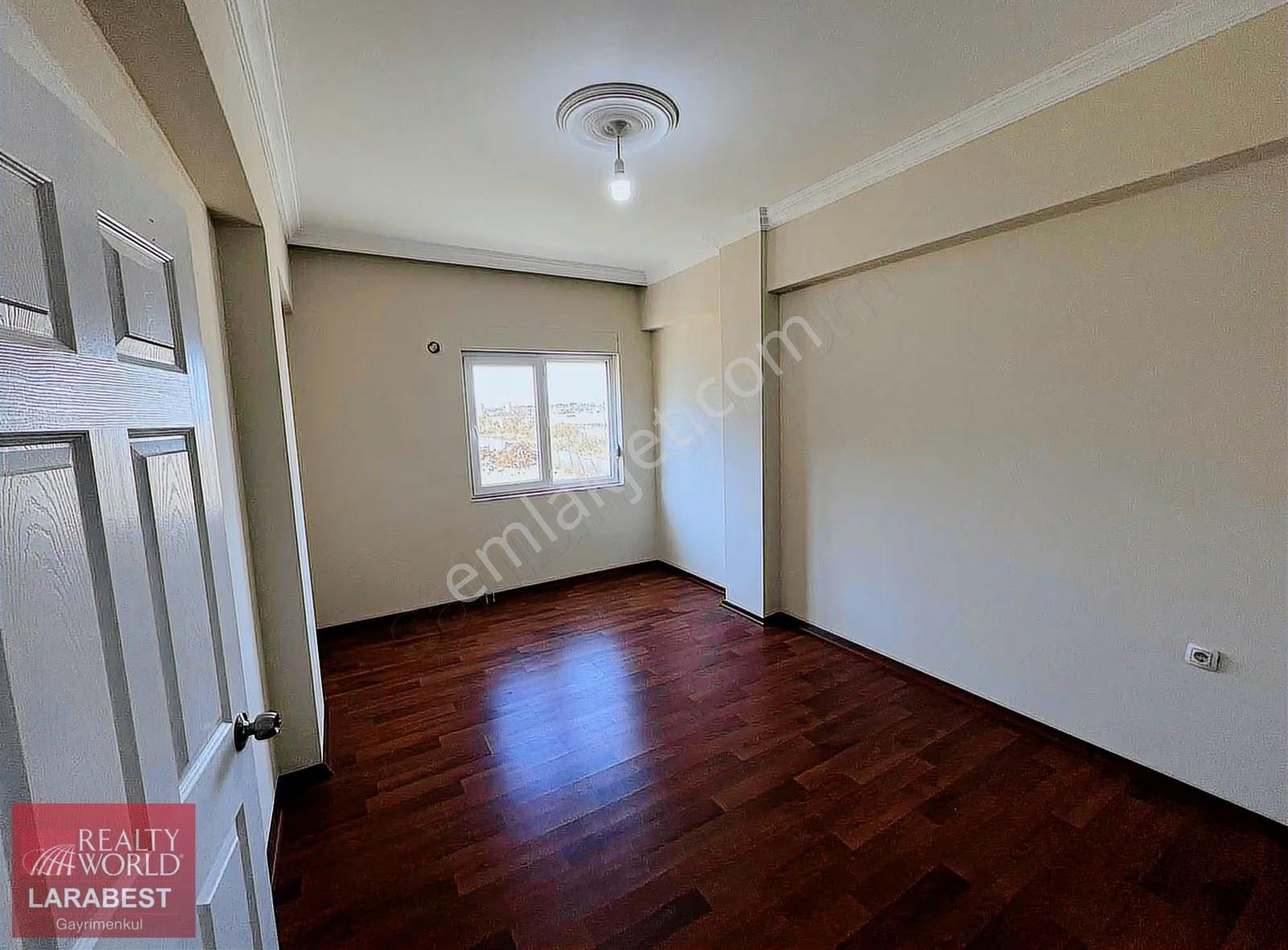 Güzeloba Martılı Bölgesinde Yeni Tadilat Yapılmış 4+1 Daire - Görsel 28