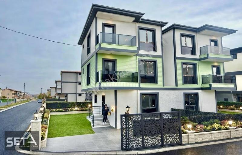 ▃▅▇seta Grup▇▅▃köşe Başi Geniş Bahçeli İskanli Lüks Villa..! - Görsel 11