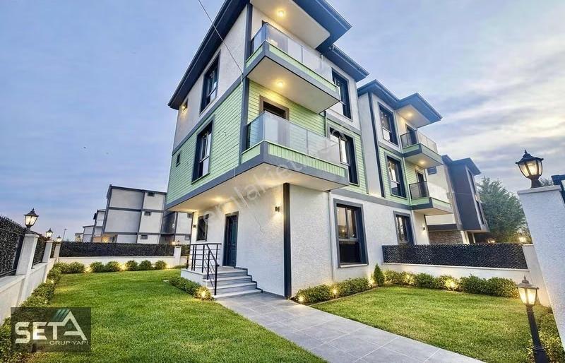 ▃▅▇seta Grup▇▅▃köşe Başi Geniş Bahçeli İskanli Lüks Villa..! - Görsel 31